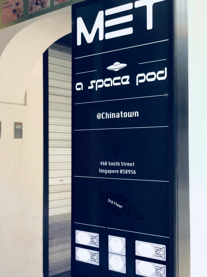 Met A Space Pod @ Chinatown Сингапур Экстерьер фото